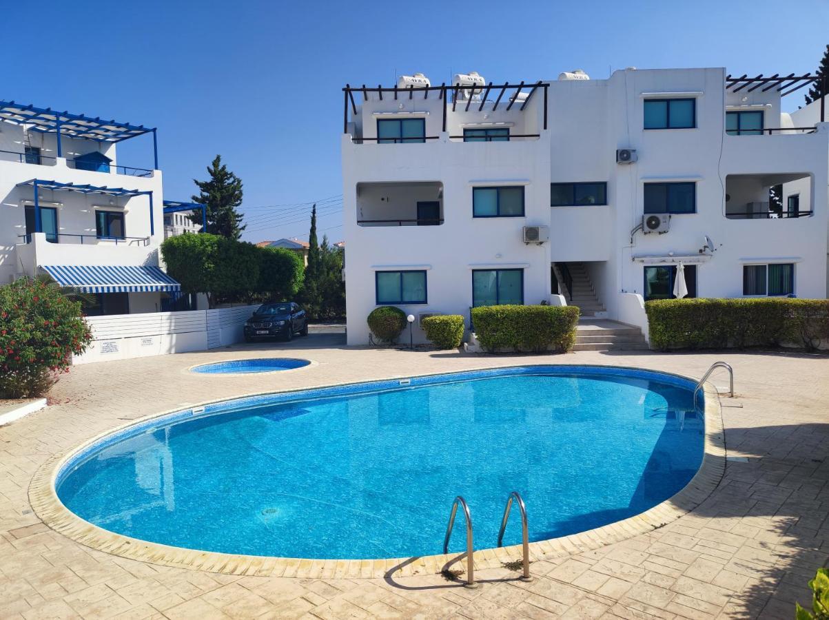 Marina Gardens Apartment Paphos Luaran gambar