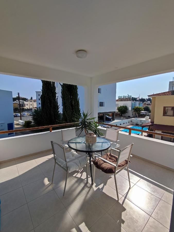 Marina Gardens Apartment Paphos Luaran gambar