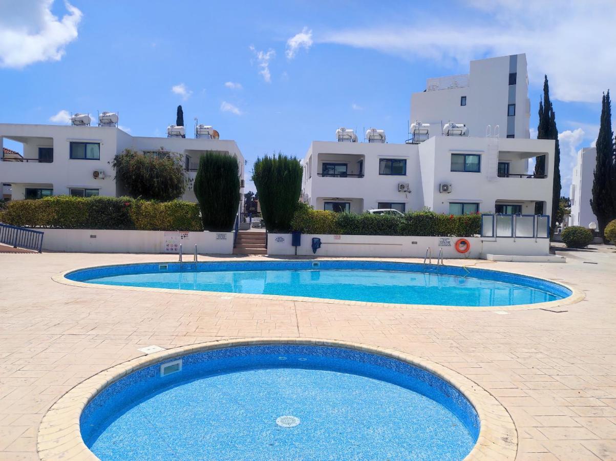 Marina Gardens Apartment Paphos Luaran gambar